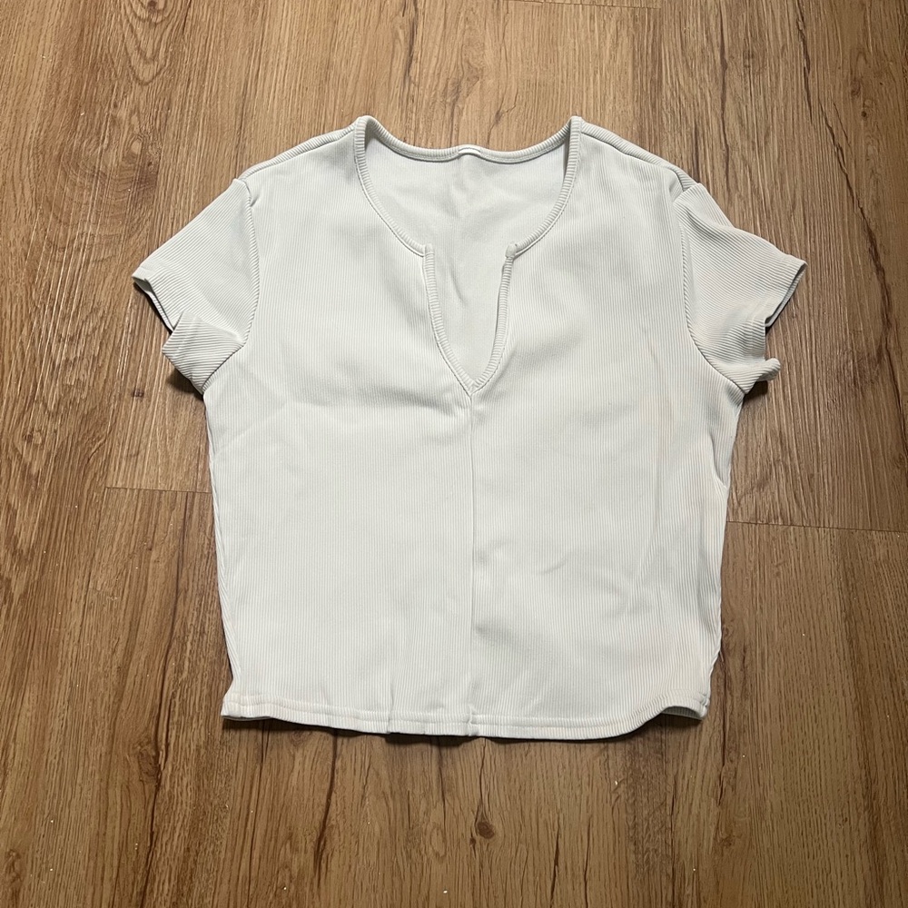 ALO Yoga White Ribbed Crop Top